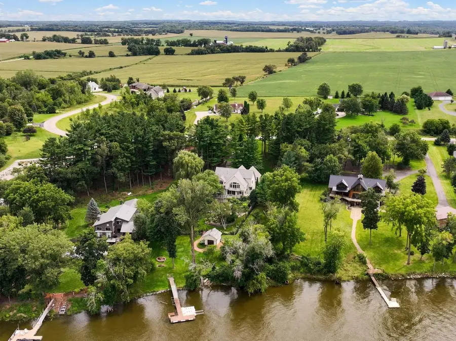 8523 Stone Farm Road, Edgerton, WI 53534 - #2