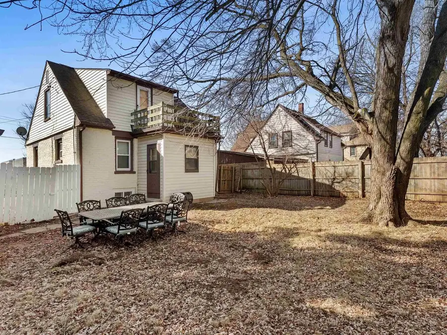 2114 Schetter Avenue, Sheboygan, WI 53083 - #2