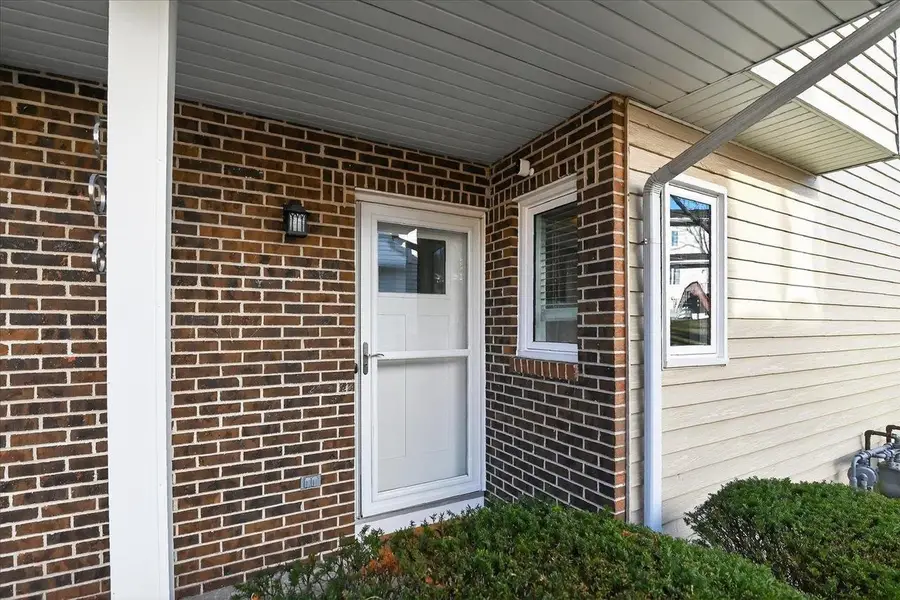 308 Castle Oaks Crossing, Waunakee, WI 53597 - #3