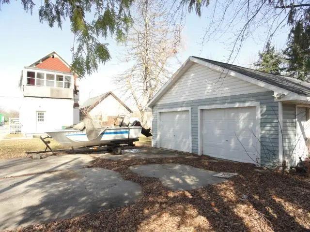 302 W Division St, Fond Du Lac, WI 54935 - #1