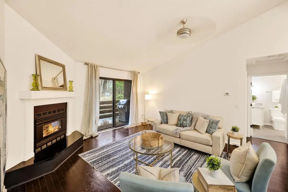 39 Hickory Hollow Drive, Madison, WI 53705 - #1