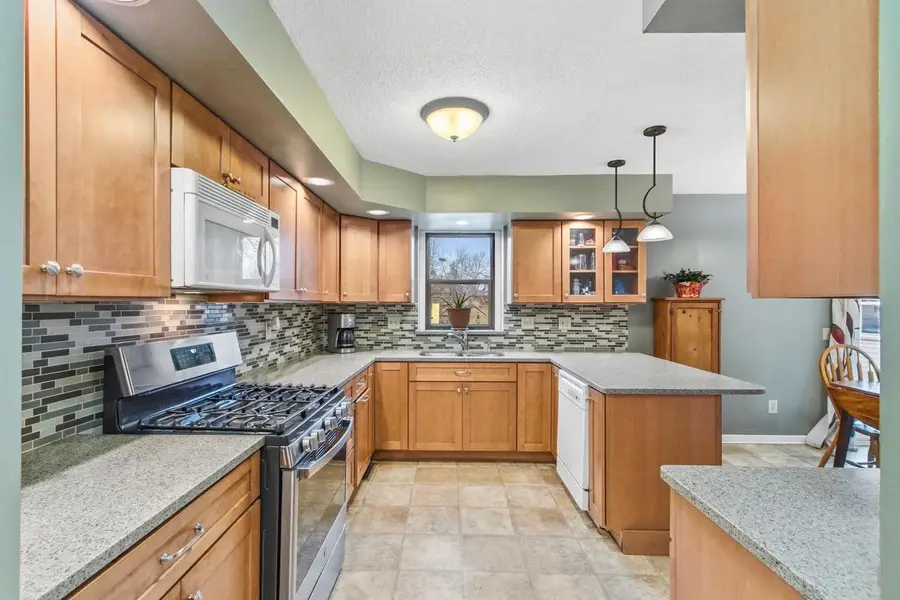 W7959 Jonathan Drive, Pardeeville, WI 53954 - #2