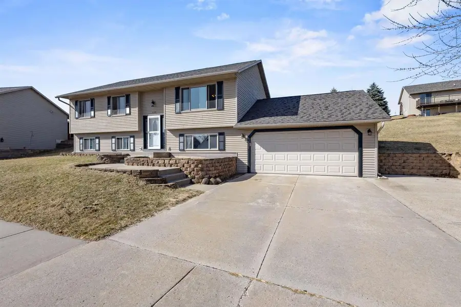 120 Thomas Road, Reedsburg, WI 53959 - #3