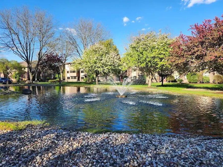 2 Maple Wood Lane #27, Madison, WI 53704 - #2