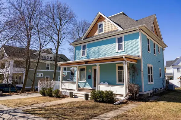 210 S 6th Street, Mount Horeb, WI 53572