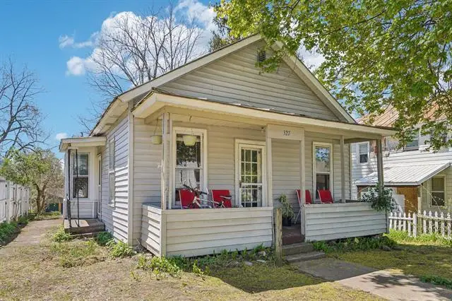 327 8th Avenue, Baraboo, WI 53913 - #3