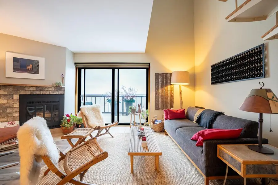 404 S Blount Street #303, Madison, WI 53703 - #3