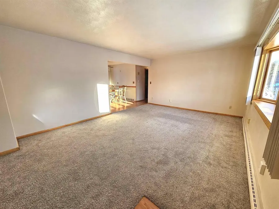 160 Ackerman Avenue, Waupun, WI 53963 - #3