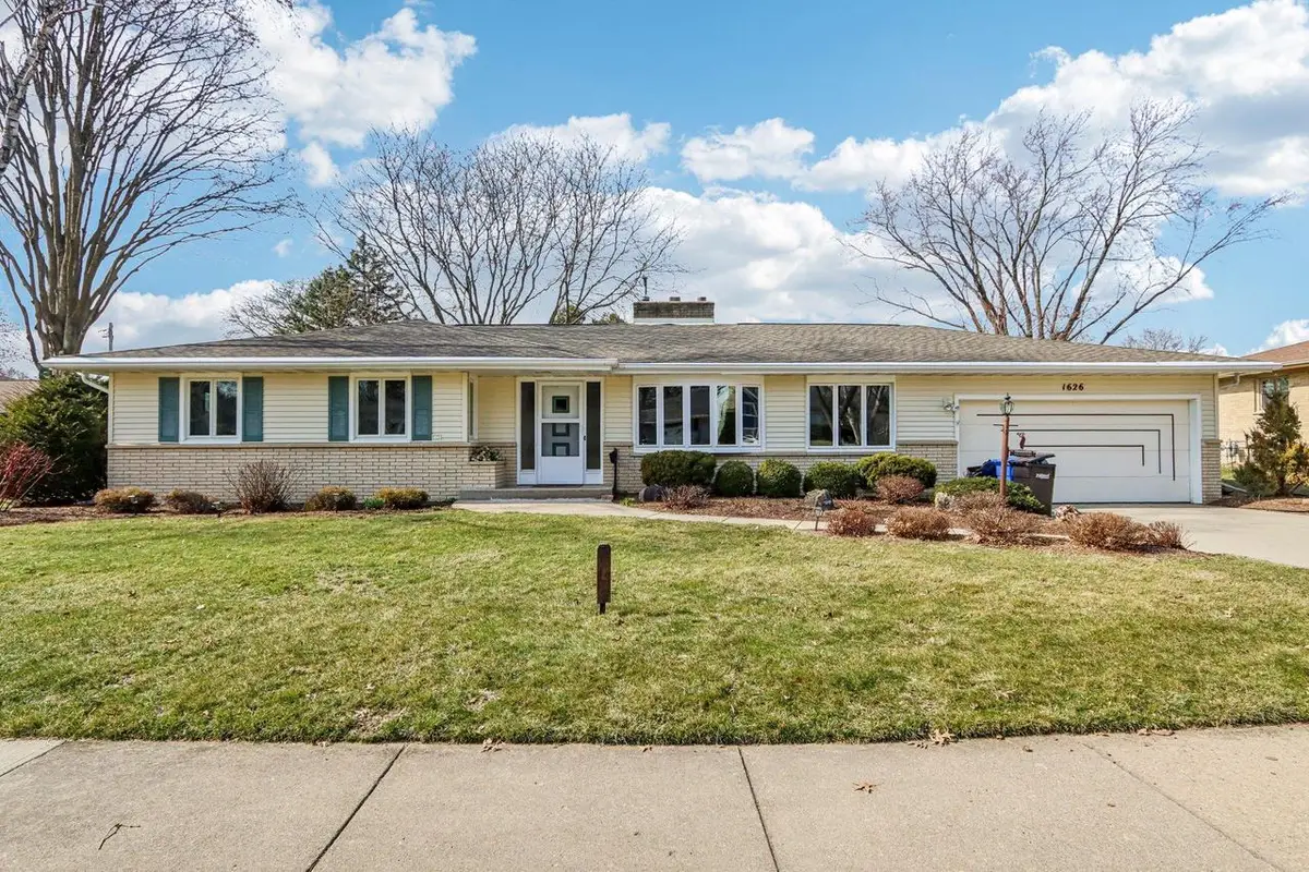 1626 Meadowcrest Lane, Middleton, WI 53562 - #1