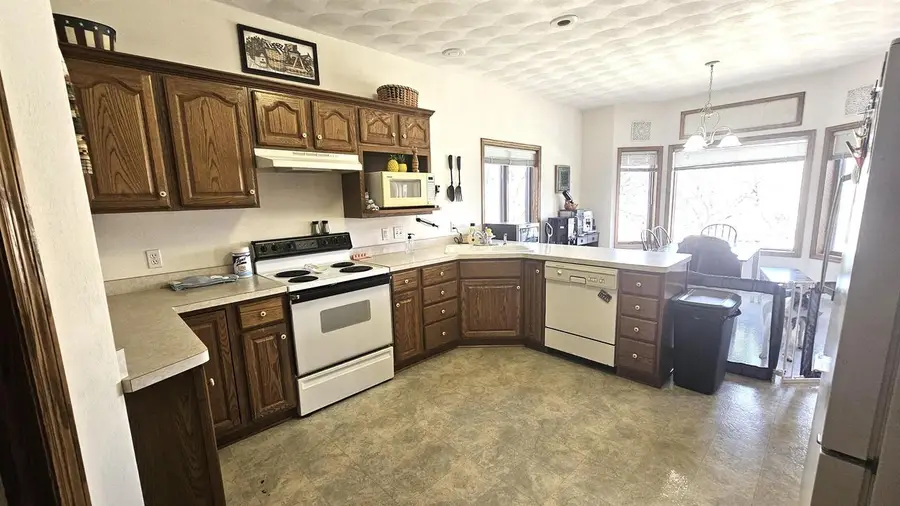 720 Waveland Road, Janesville, WI 53548 - #3