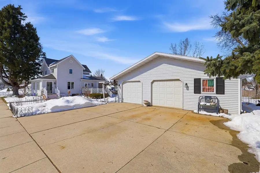 407 W Cherry Street, Fox Lake, WI 53933 - #2