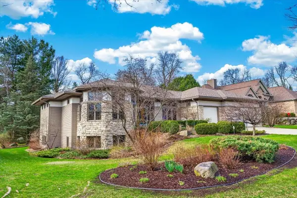 38 Hawk Feather Circle, Madison, WI 53717