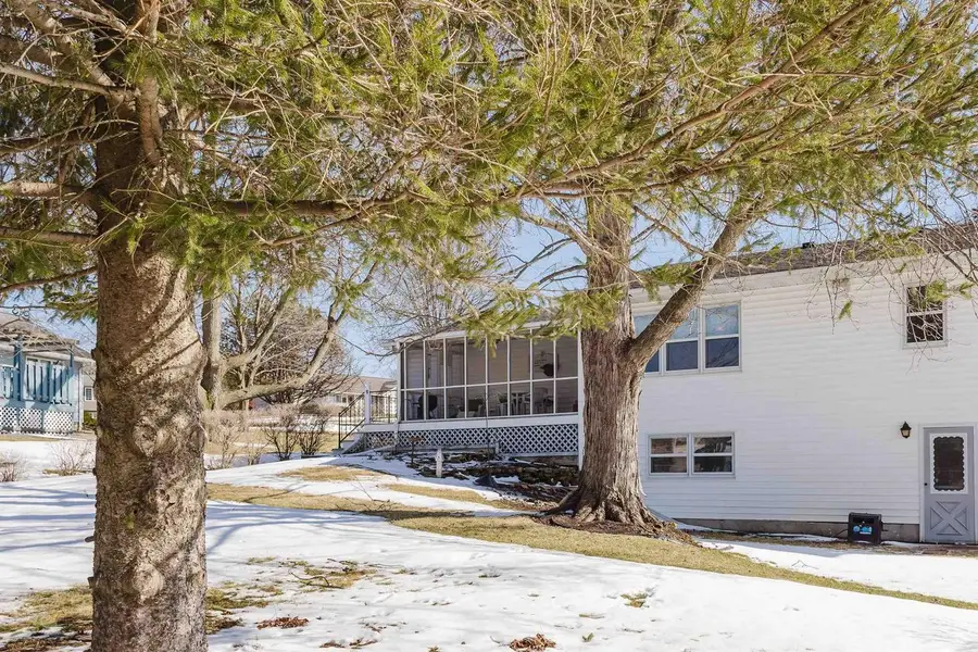 712 W Fountain Street, Dodgeville, WI 53533 - #3