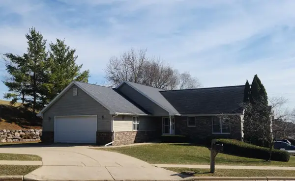 301 Douglas Court, Barneveld, WI 53507