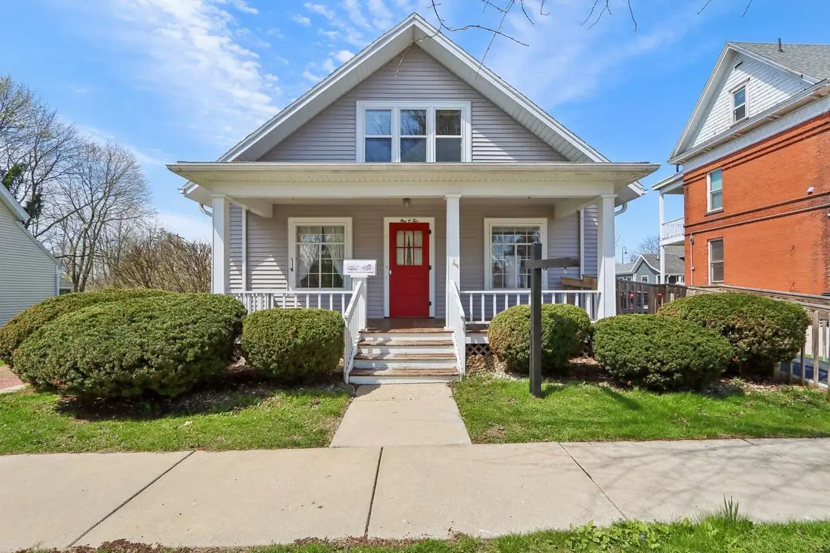 102 5th Street, Mount Horeb, WI 53572 - #1