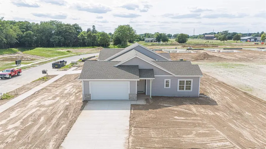 3801 N Woodbury Lane, Janesville, WI 53545 - #2