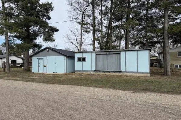 1604 E 3rd Avenue, Brodhead, WI 53520