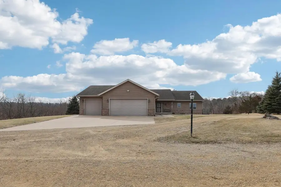 180 County Road F, Blanchardville, WI 53516 - #2