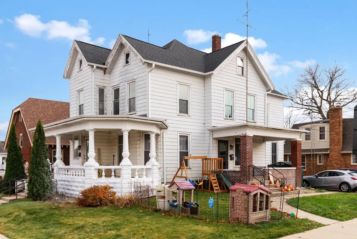 1420 9th Street, Monroe, WI 53566 - #1