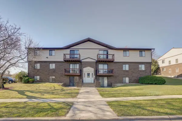 1525 Kenilworth Court, Stoughton, WI 53589