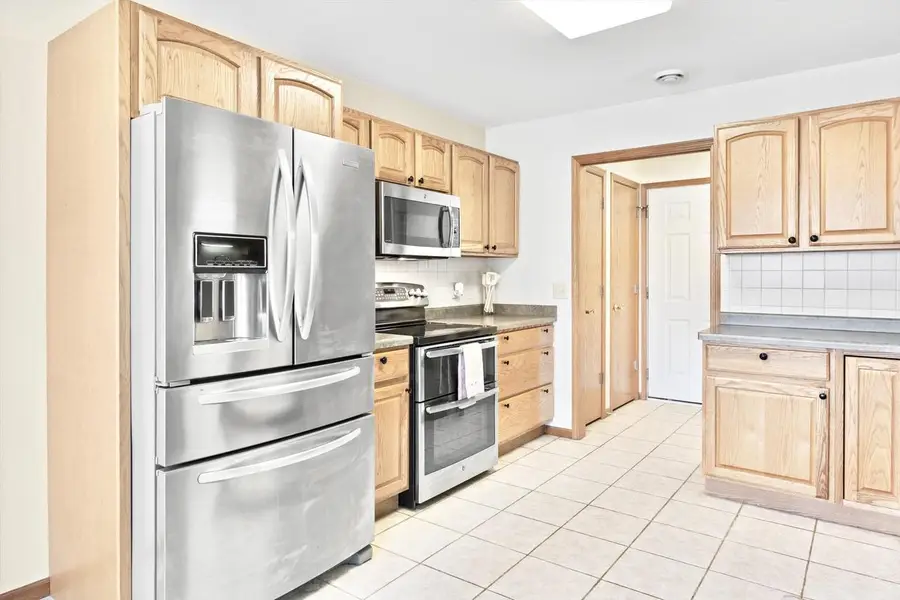 630 Riverview Court, Jefferson, WI 53549 - #2