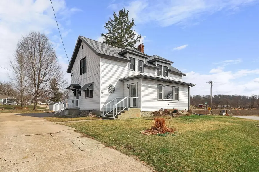 207 Water Street, Blanchardville, WI 53516 - #3