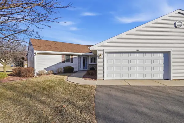 111 Elizabeth Court, Deerfield, WI 53531