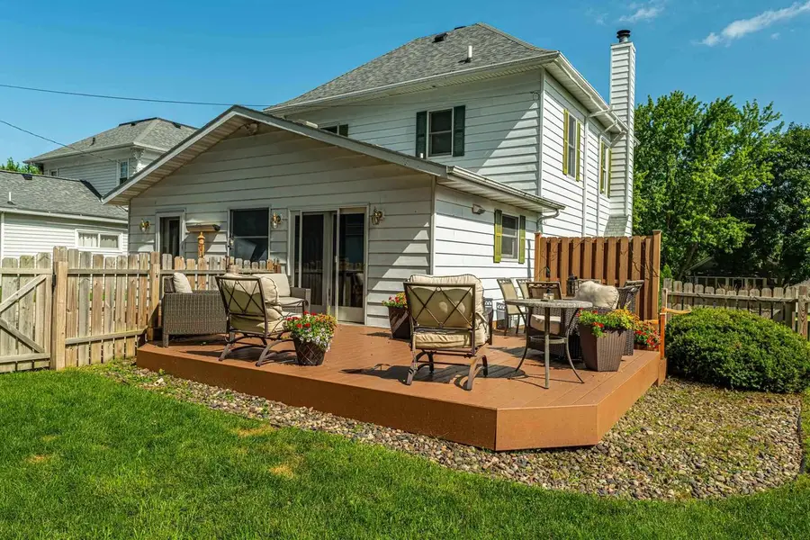 309 W Clarence Street, Dodgeville, WI 53533 - #2