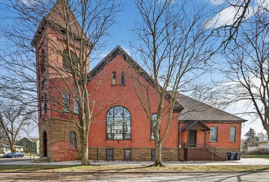 101 W Church Street, Evansville, WI 53536 - #2