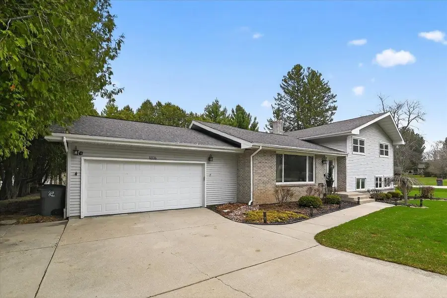 5576 Auchter Lane, Waunakee, WI 53597 - #3