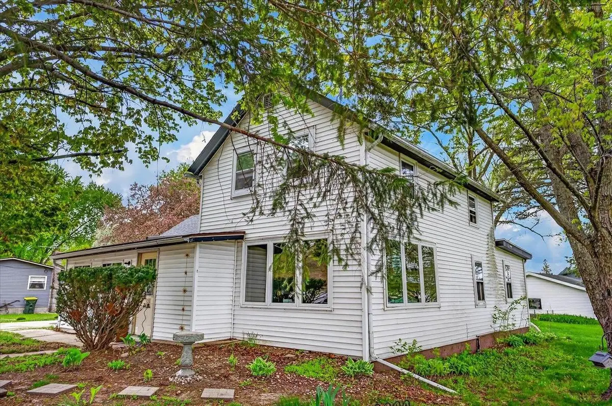 510 Scott Street, Mazomanie, WI 53560 - #1