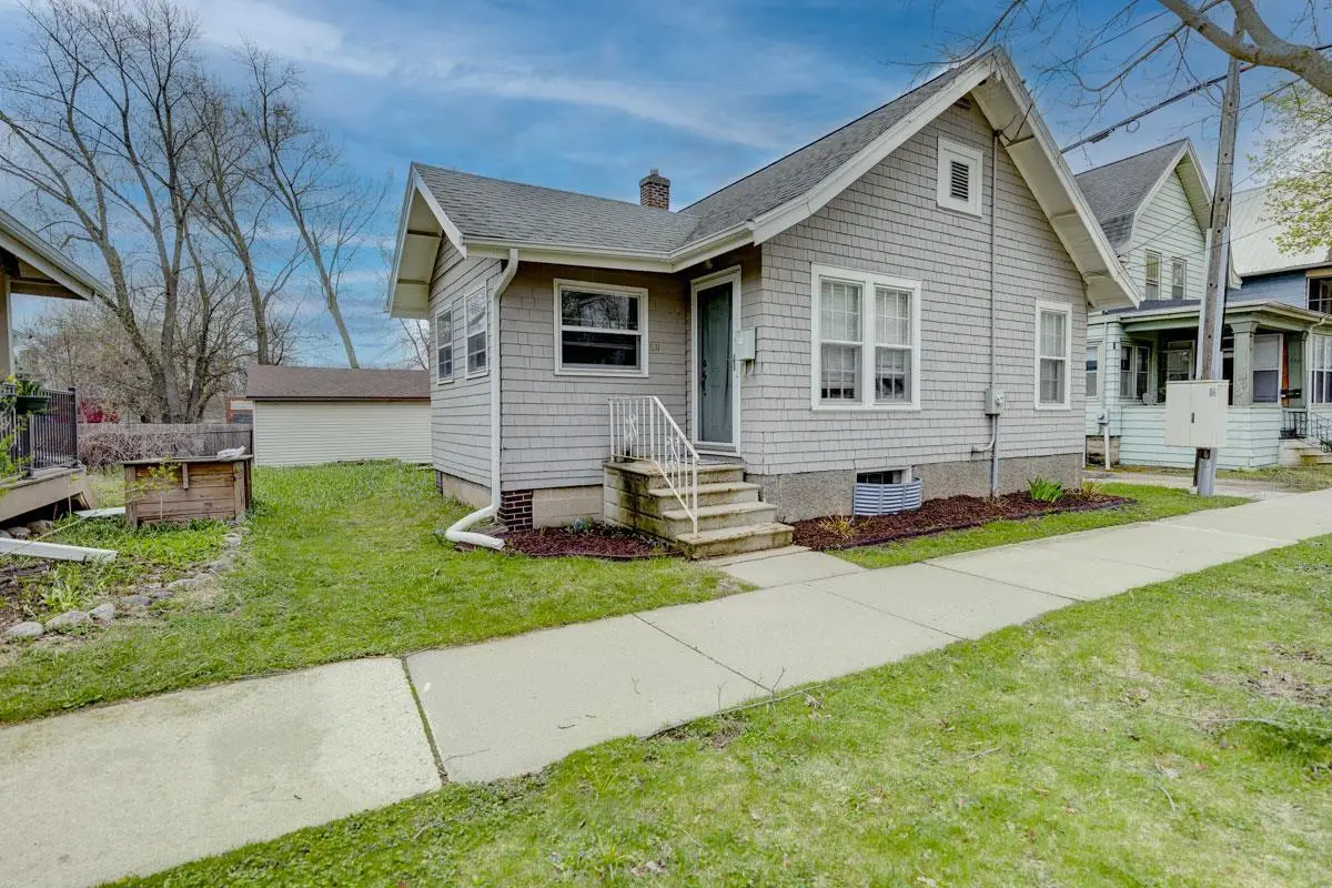 611 S Brooks Street, Madison, WI 53715 - #1