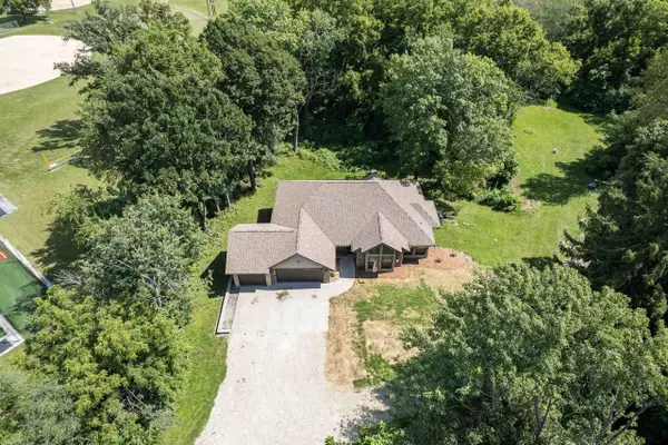 1000 Whitetail Drive, Fort Atkinson, WI 53538