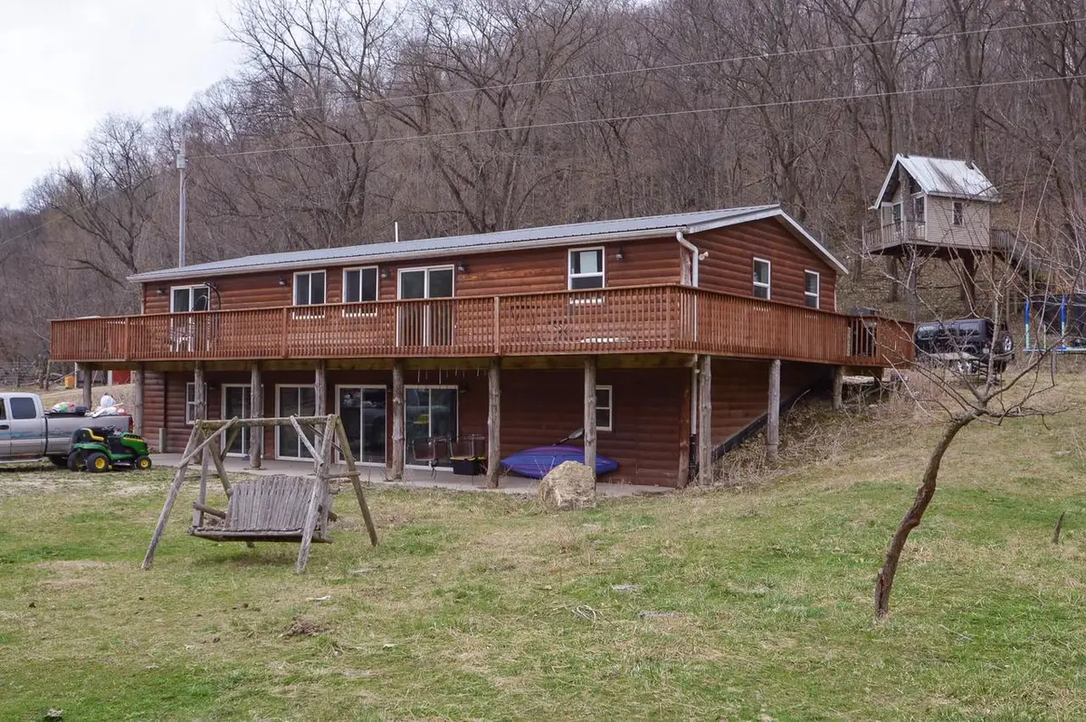 37139 Errthum Road, Guttenberg, IA 52052 - #1