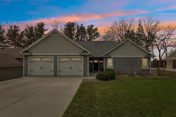 W9063 Lakeview Drive, Cambridge, WI 53523