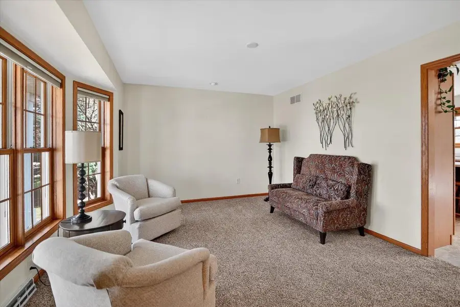 6825 Bluff Point Drive, Madison, WI 53718 - #3