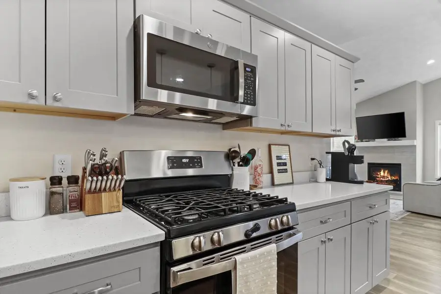 6282 Stone Gate Drive, Madison, WI 53719 - #2