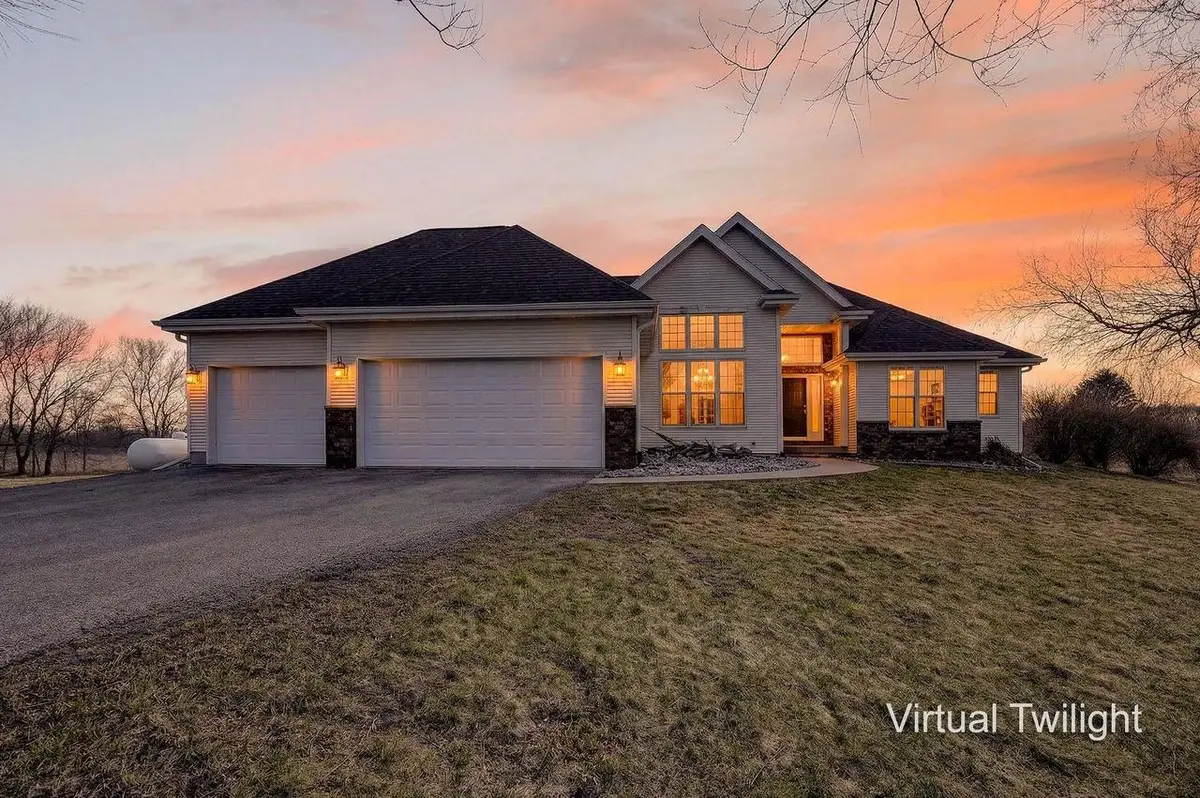 N280 Davidson Road, Rio, WI 53960 - #1