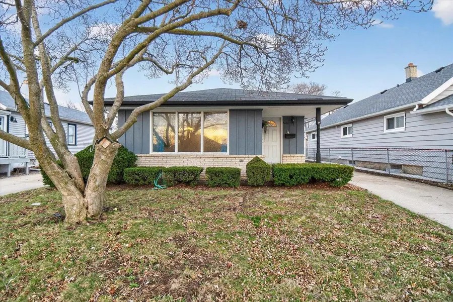 3160 95th Street, Milwaukee, WI 53227 - #3