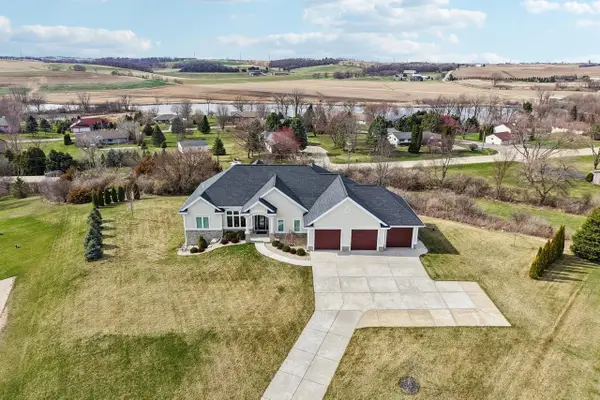 6249 Amethyst Drive, Waunakee, WI 53597