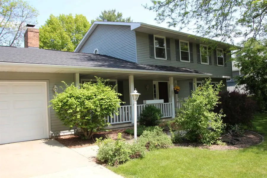 7618 Westchester Drive, Middleton, WI 53562 - #2