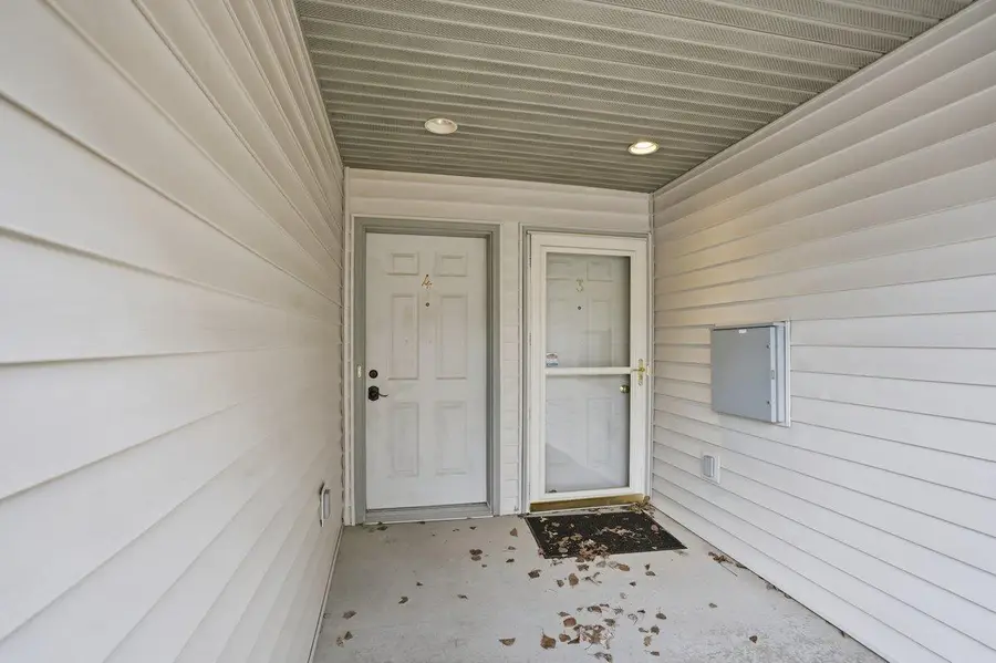 5587 Bantry Lane #4, Fitchburg, WI 53711 - #2