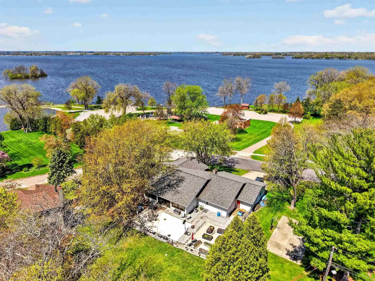 1305 Lake Shore Drive, Beaver Dam, WI 53916 - #1