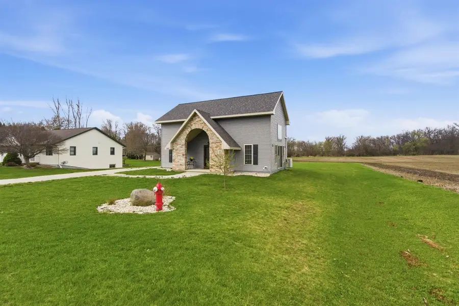 607 Mary Lane, Fairwater, WI 53931 - #2