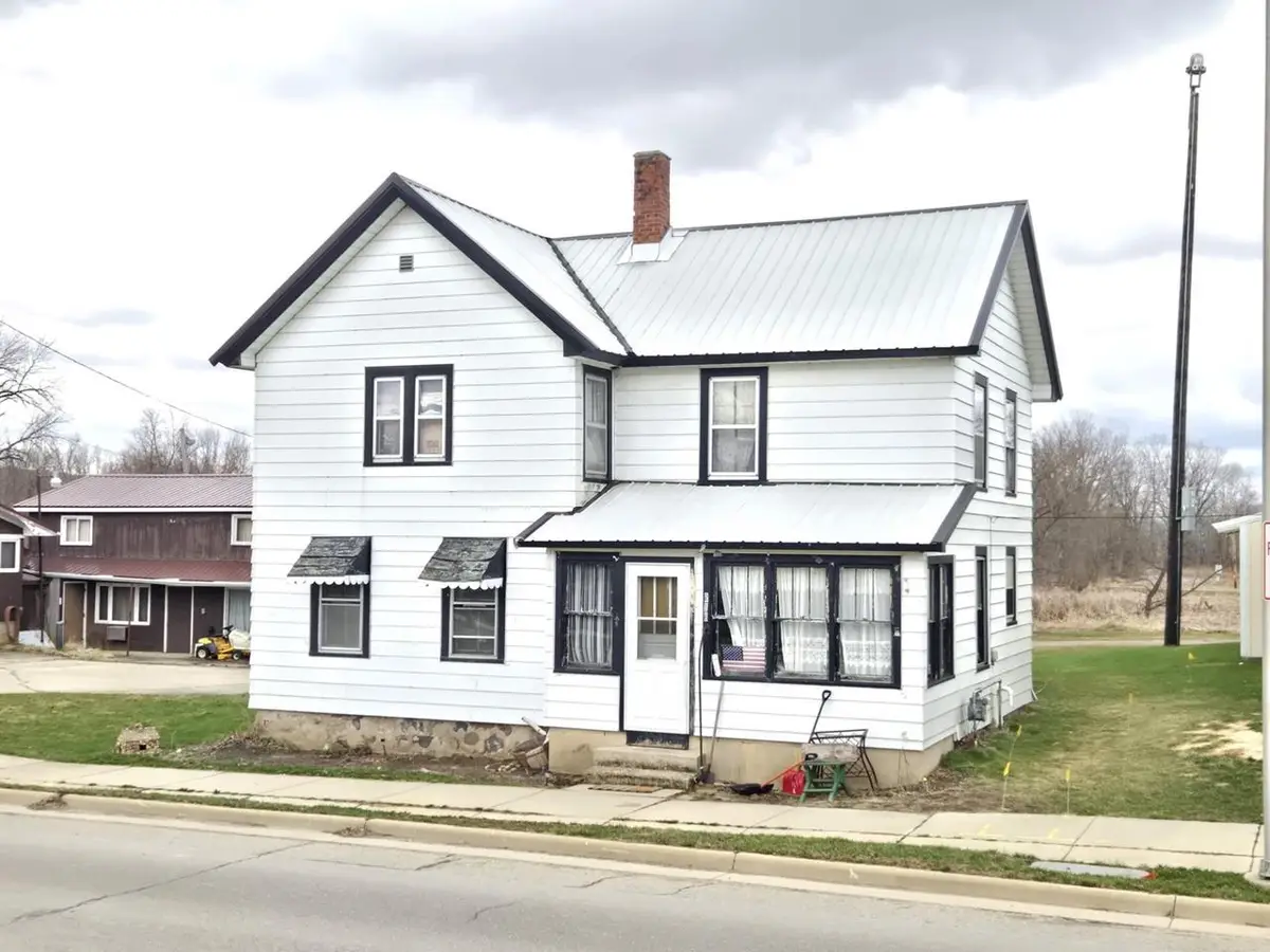 216 South Street, Kingston, WI 53939 - #1