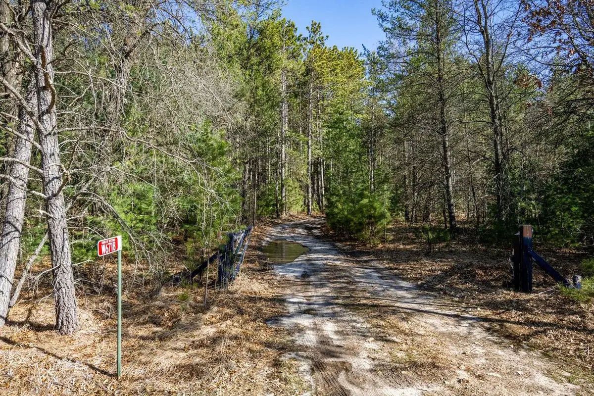 W6718 18th Street, Necedah, WI 54646 - #1