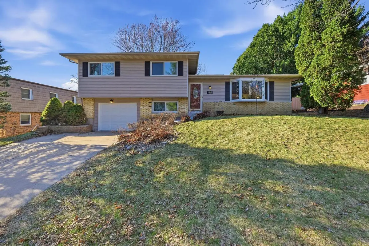 7207 Fortune Drive, Middleton, WI 53562 - #1