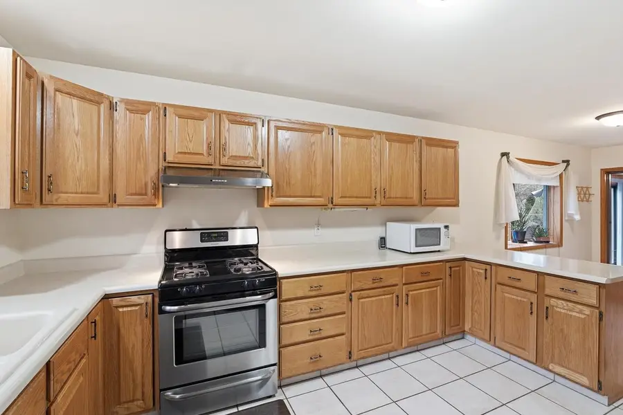 830 Devonshire Road, Stoughton, WI 53589 - #3