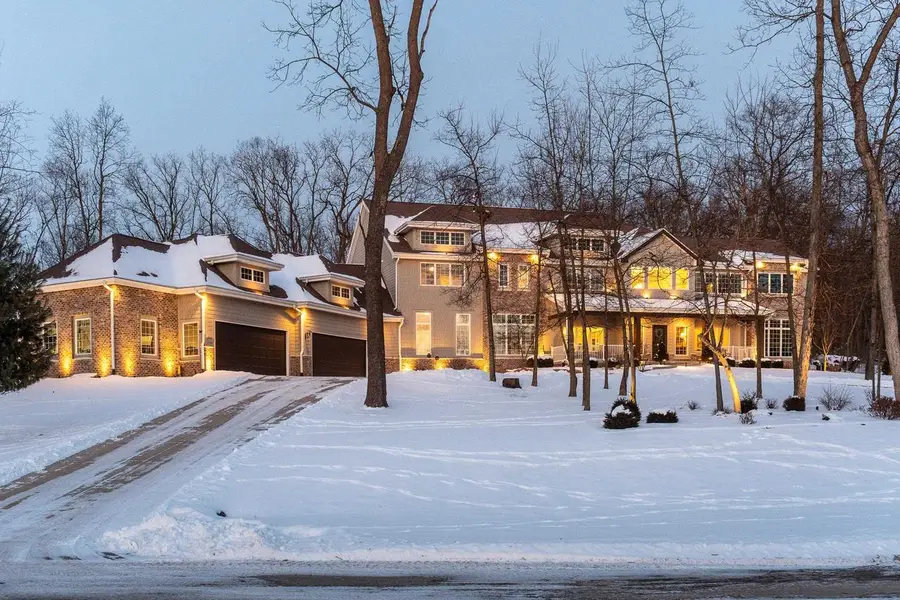 3182 Woodhill Circle, Verona, WI 53593 - #2