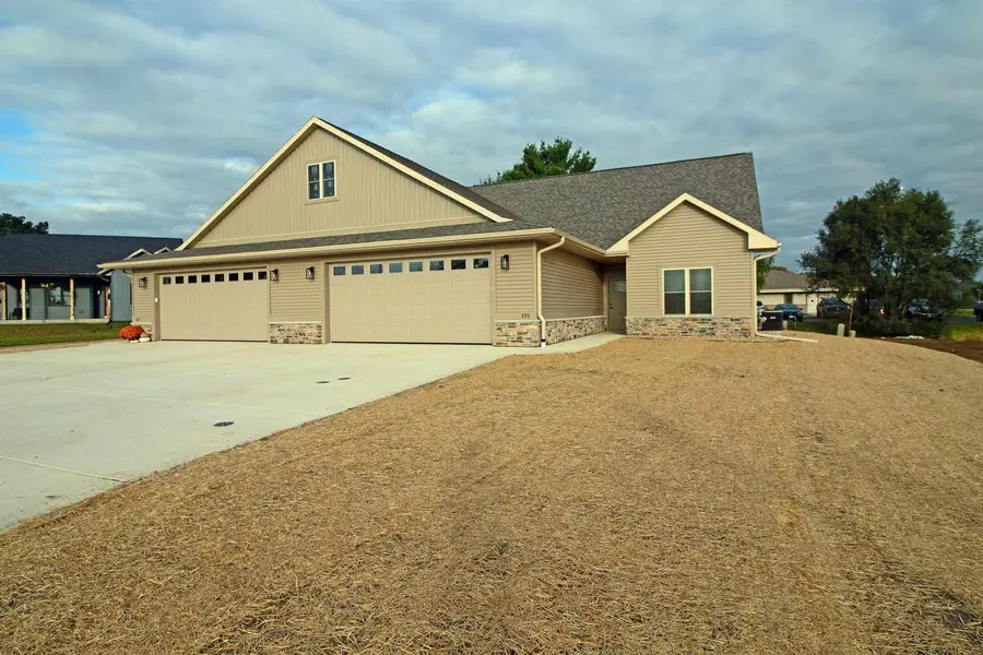 539 Spring Street, Spring Green, WI 53588 - #2